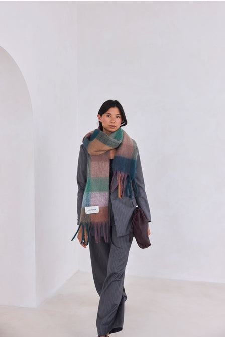 Arctic Fox - The Reykjavik Scarf - Lilac Check
